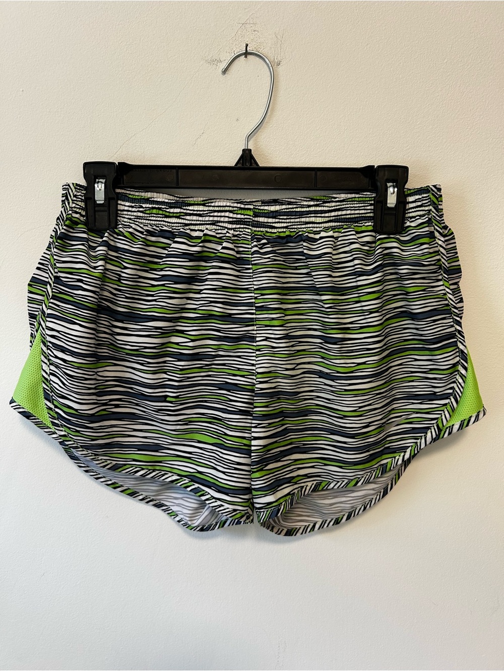 Nike Women’s Wave-Print Athletic Shorts in White, Black & Green
